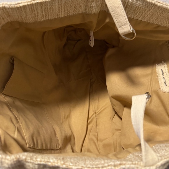 America & Beyond Beaded Tote - Picture 6 of 10